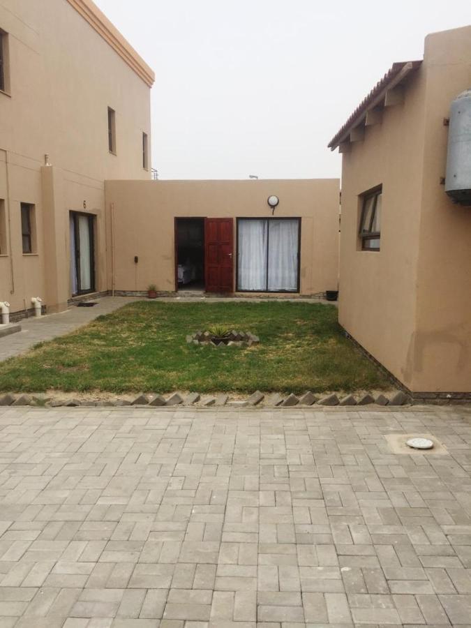 Stevens Guesthouse Swakopmund Eksteriør billede
